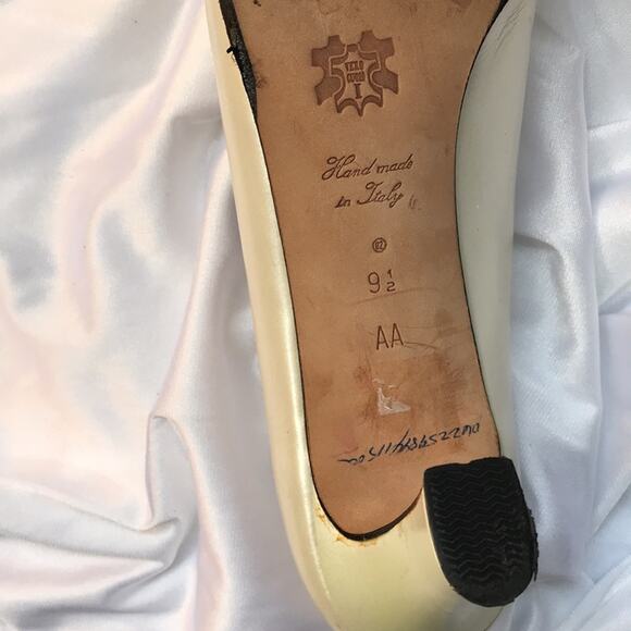 Amalfi Handmade Italian Cream Leather Heels. 9.5AA - Picture 4 of 4